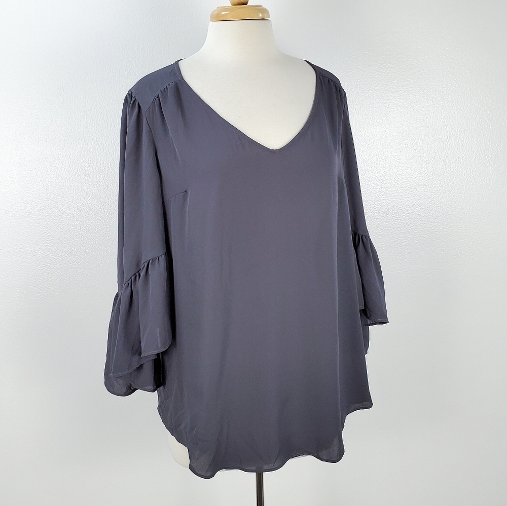Torrid Georgette Gray Ruffle Bell 3/4 Sleeve Blouse Size Large
